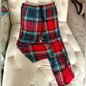 NWOT AERIE flannel pajama pants..soft cute detailing with pockets! SZ Med Short